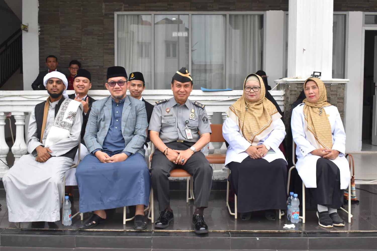 Kanwil Kemenkum Sumsel Sosialisasikan UU Nomor 1 Tahun 2023 tentang KUHP kepada Santri Pondok Pesantren Modern Al-Fahd Palembang